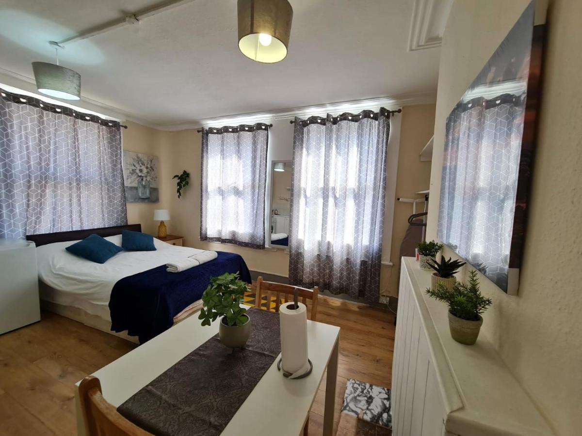 Lovely Private Room Near Central Londra Exterior foto